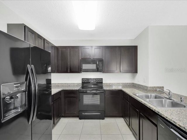 3608 DIAMOND LEAF COURT, Valrico, FL 33594