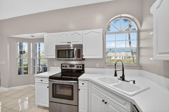 6179 Bear Creek Court, Lake Worth, FL 33467