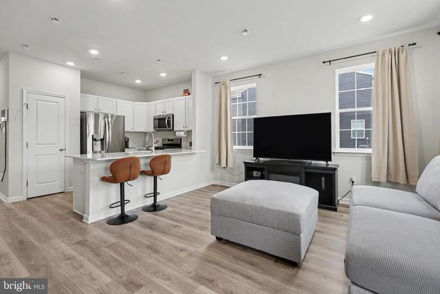37 ELLIOT LN, Westampton, NJ 08060