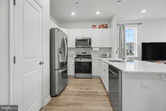 37 ELLIOT LN, Westampton, NJ 08060