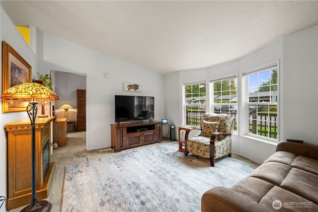 16400 Dogwood Lane, Arlington, WA 98223