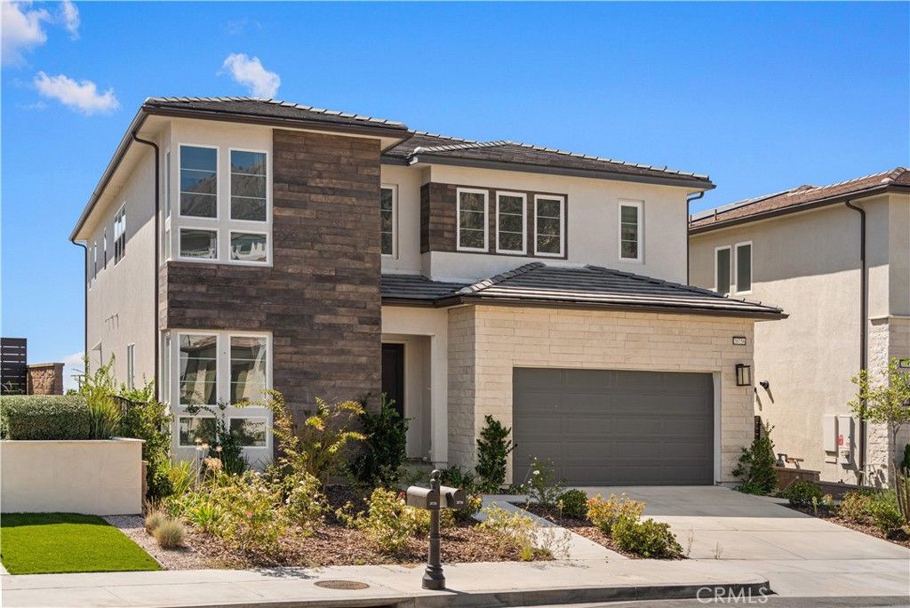 20756 W Bluebird Court, Porter Ranch, CA 91326 — photo 2