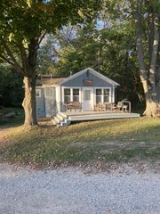 3711 Peterson Drive, Gobles, MI 49055