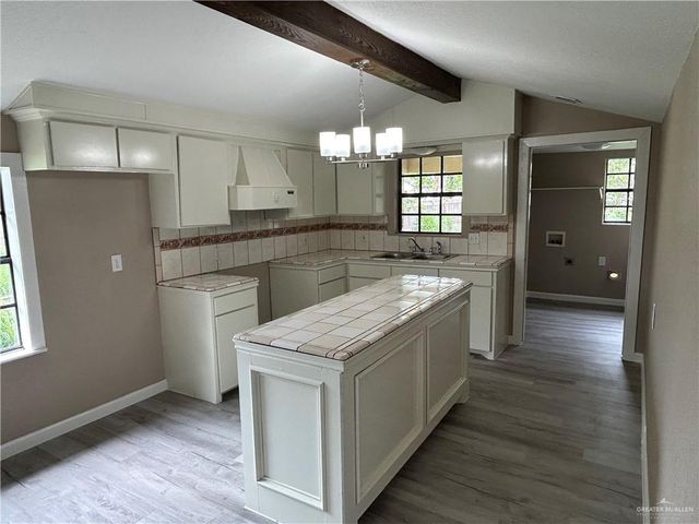 327 E Joe D. Garcia Avenue, Elsa, TX 78543