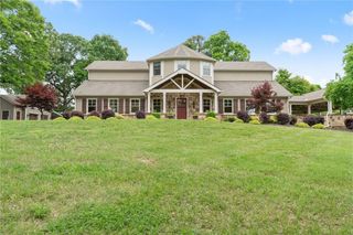 4601 N Browning Bridge Road, Gainesville, GA 30506