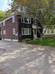 9 New Boston Rd, Dudley, MA 01571