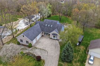 3630 S Shimmons Circle, Auburn Hills, MI 48326