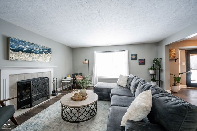 13599 Sweet Briar Parkway, Fishers, IN 46038