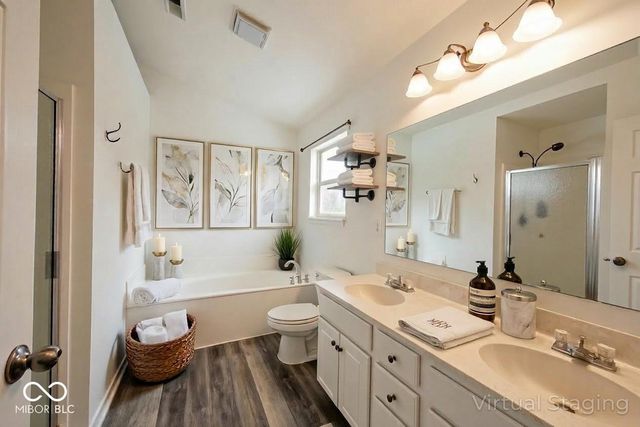 13599 Sweet Briar Parkway, Fishers, IN 46038