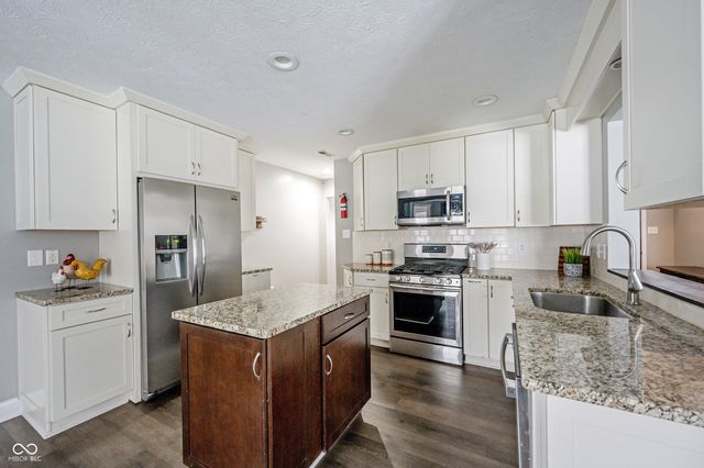 13599 Sweet Briar Parkway, Fishers, IN 46038