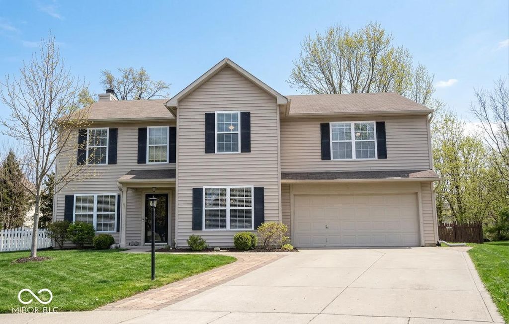 13599 Sweet Briar Parkway, Fishers, IN 46038