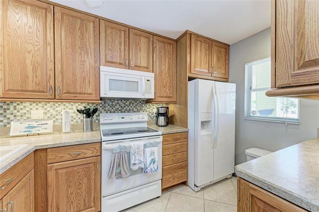 446 CERROMAR ROAD 293, Venice, FL 34293