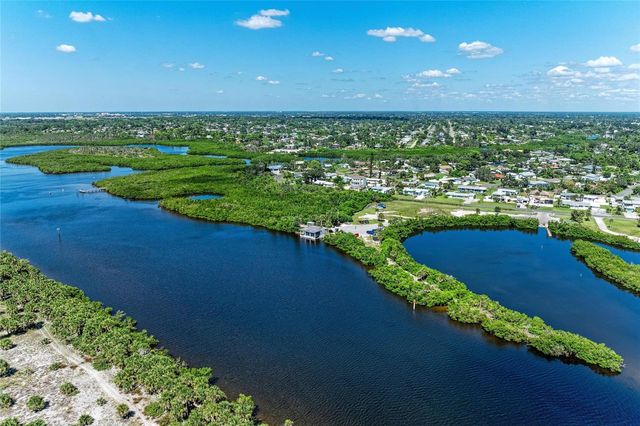 446 CERROMAR ROAD 293, Venice, FL 34293