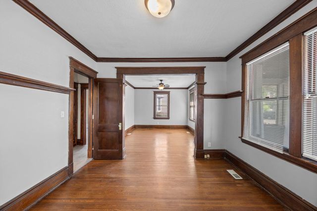 631 Western Avenue N, Saint Paul, MN 55103