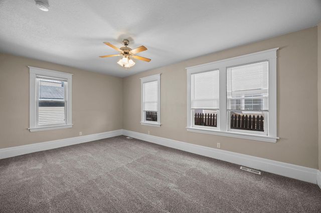 631 Western Avenue N, Saint Paul, MN 55103