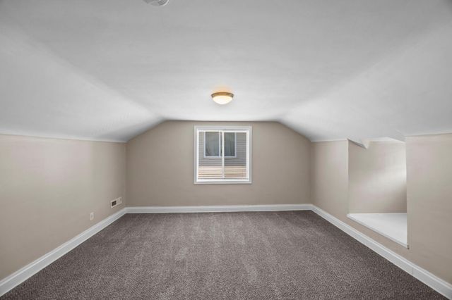 631 Western Avenue N, Saint Paul, MN 55103