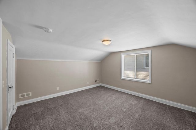 631 Western Avenue N, Saint Paul, MN 55103