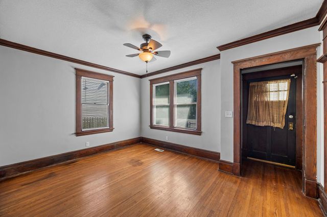 631 Western Avenue N, Saint Paul, MN 55103