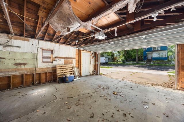 631 Western Avenue N, Saint Paul, MN 55103