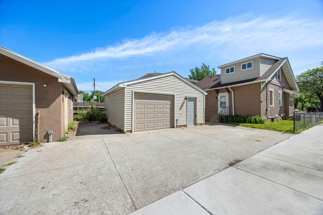 631 Western Avenue N, Saint Paul, MN 55103