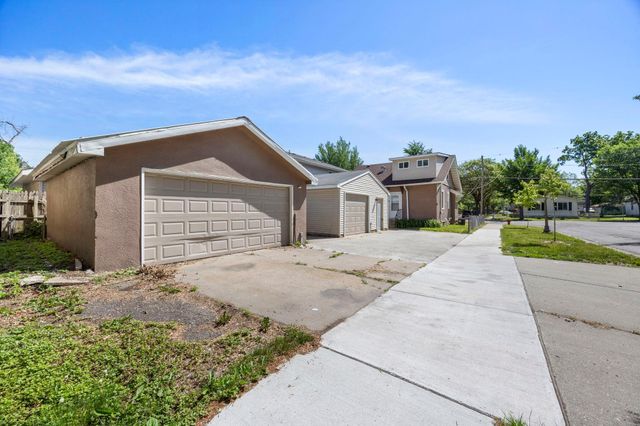 631 Western Avenue N, Saint Paul, MN 55103