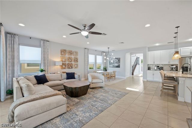 16266 ABERDEEN WAY, Naples, FL 34110