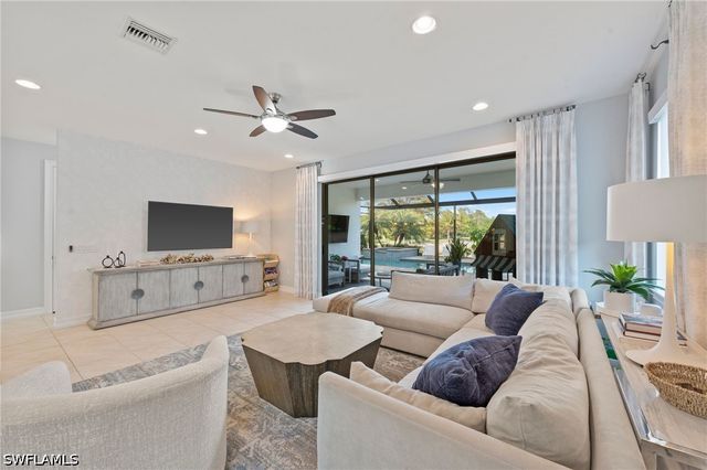 16266 ABERDEEN WAY, Naples, FL 34110