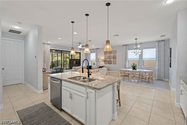 16266 ABERDEEN WAY, Naples, FL 34110