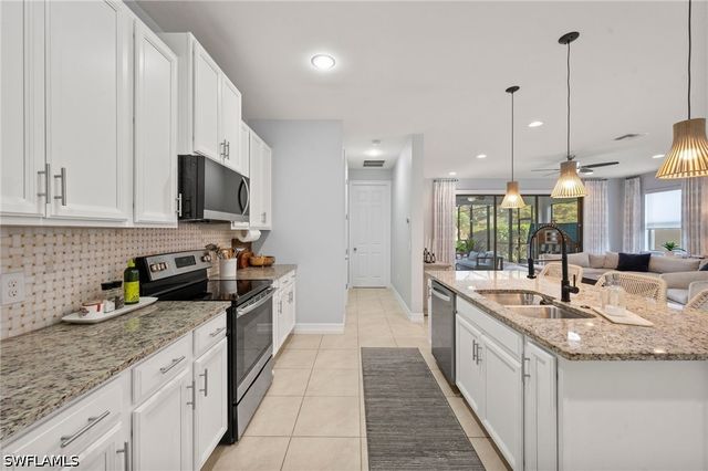 16266 ABERDEEN WAY, Naples, FL 34110