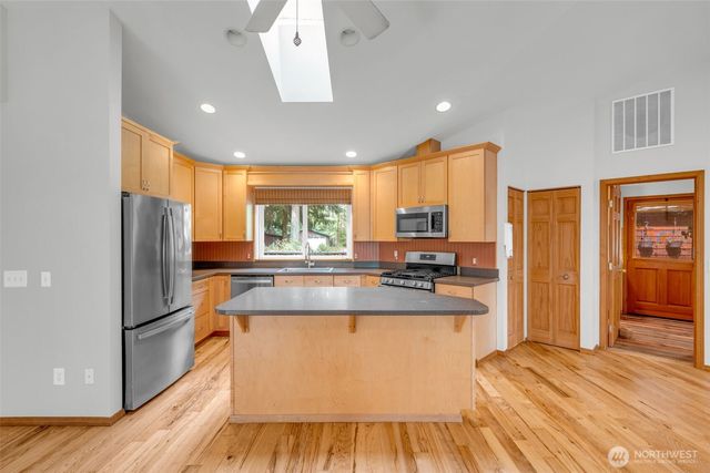 1038 NE Blue Ridge Drive, Poulsbo, WA 98370