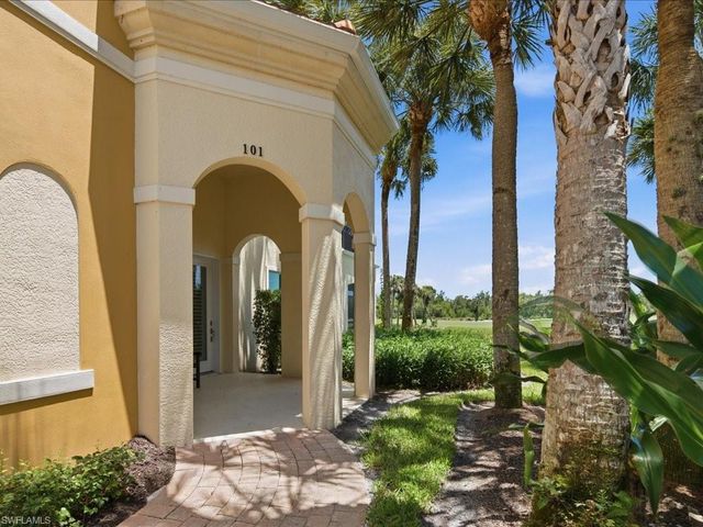1446 Borghese LN 101, Naples, FL 34114