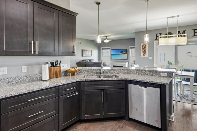 10315 White Sand Lane A, St. John, IN 46373
