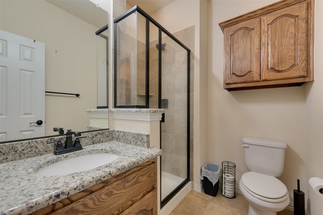 914 Southwestern Drive, Cedar Hill, TX 75104