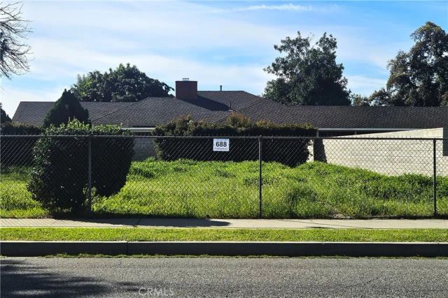 688 E Francisquito Ave, West Covina, CA 91790