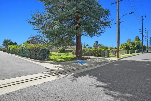 688 E Francisquito Ave, West Covina, CA 91790