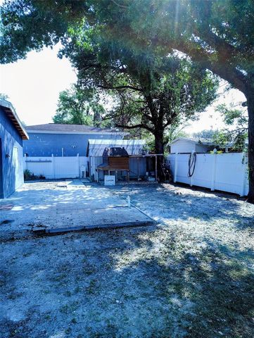 206 W 101ST AVENUE, Tampa, FL 33612