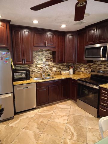 206 W 101ST AVENUE, Tampa, FL 33612