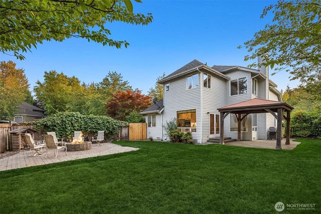 27706 Manion Way NE, Duvall, WA 98019