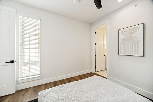 5633 Live Oak Street 104, Dallas, TX 75206