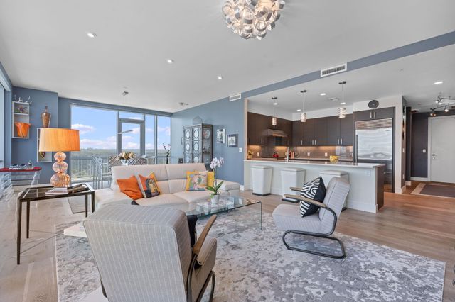 222 West Ave 1701, Austin, TX 78701