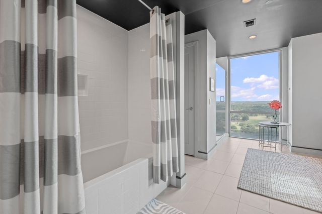 222 West Ave 1701, Austin, TX 78701