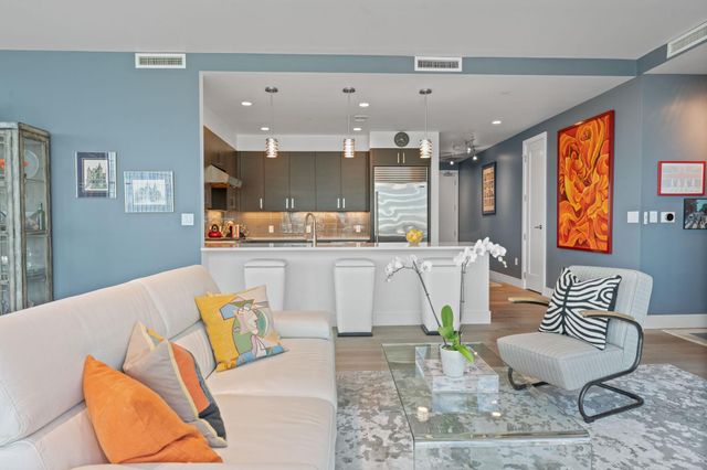 222 West Ave 1701, Austin, TX 78701