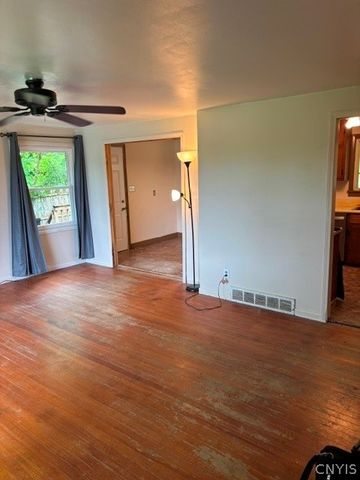 118 Parsons Road, Camillus, NY 13031