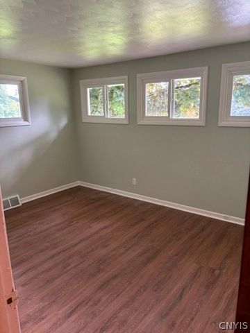 118 Parsons Road, Camillus, NY 13031