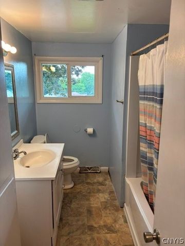 118 Parsons Road, Camillus, NY 13031