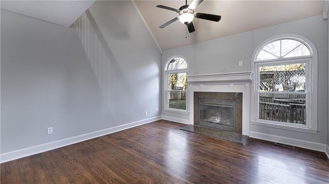 4047 SW ORLEANS Court, Lee's Summit, MO 64082