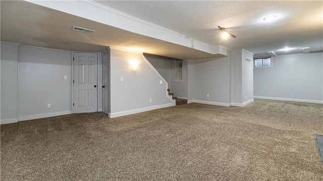 4047 SW ORLEANS Court, Lee's Summit, MO 64082