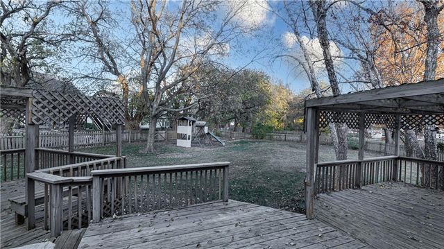 4047 SW ORLEANS Court, Lee's Summit, MO 64082