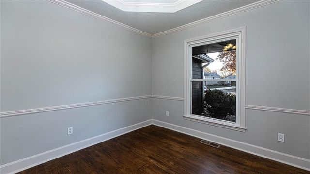 4047 SW ORLEANS Court, Lee's Summit, MO 64082