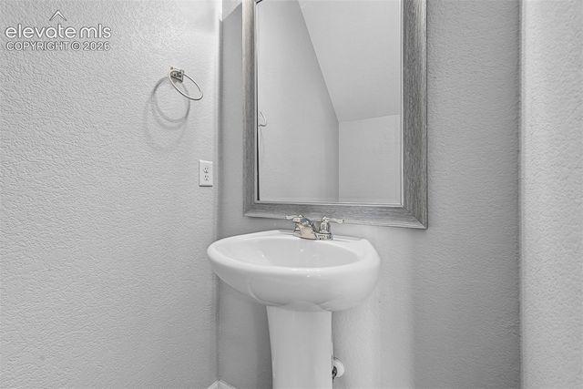 1581 Kempton Alley, Colorado Springs, CO 80910